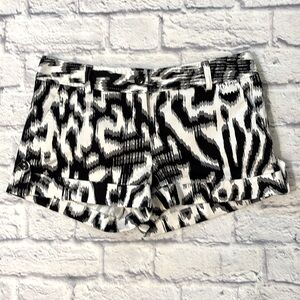 Express Design Studio Chino Style Shorts Cuffed Hem Black White Print Size 6